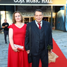 Jiří Paroubek se ženou Gabrielou. Dvojice byla samý úsměv.