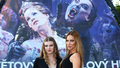 FOTO: Krásná Andrea Verešová s dcerou.