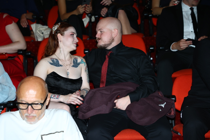 FOTO: Artur Štaidl přišel na premiéru muzikálu Ples upírů s doprovodem. – stránka 3