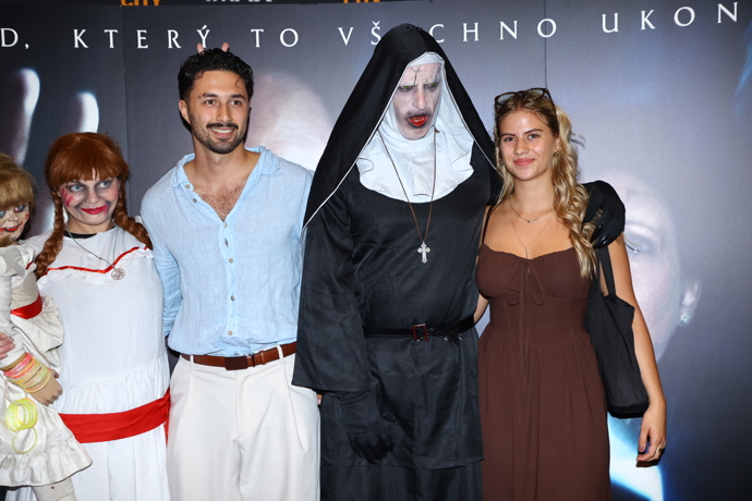 FOTO: Premiéra V zajetí démonů. – stránka 31