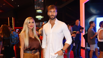 FOTO: Influencerka Denise Ayverdi s doprovodem.