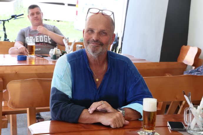 FOTO: Zdeněk Pohlreich zavítá do restaurace  U Jelena. – stránka 9
