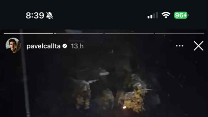 FOTO: Místo auta teď na hory používá čtyřkolku.