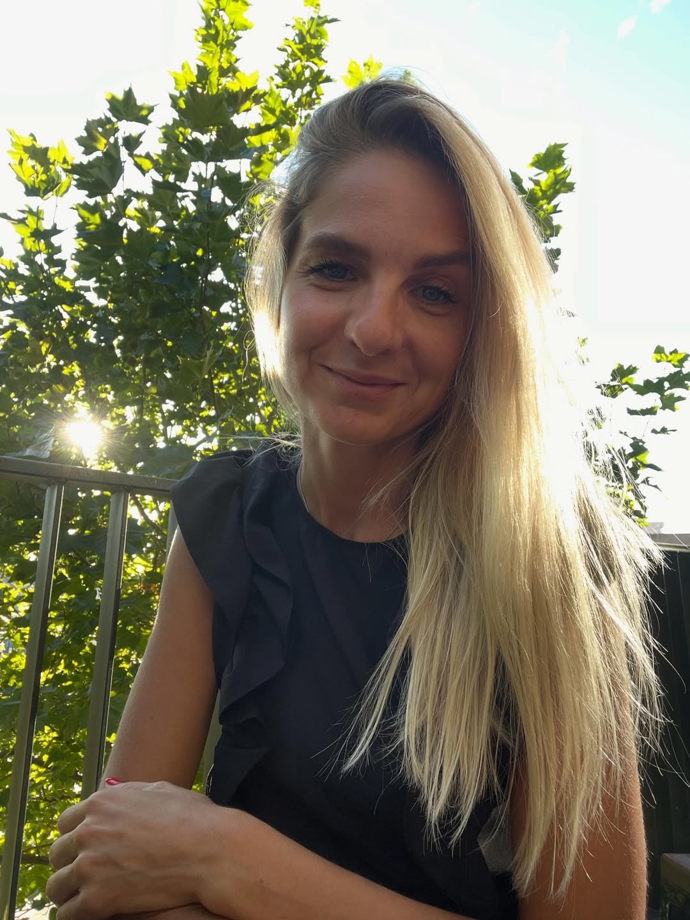FOTO: Mia je ve skutečnosti kriminální vyšetřovatelkou. – stránka 3