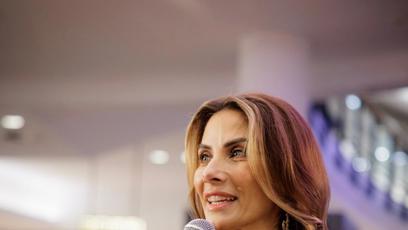 FOTO: Moderátorka Eva Decastelo.