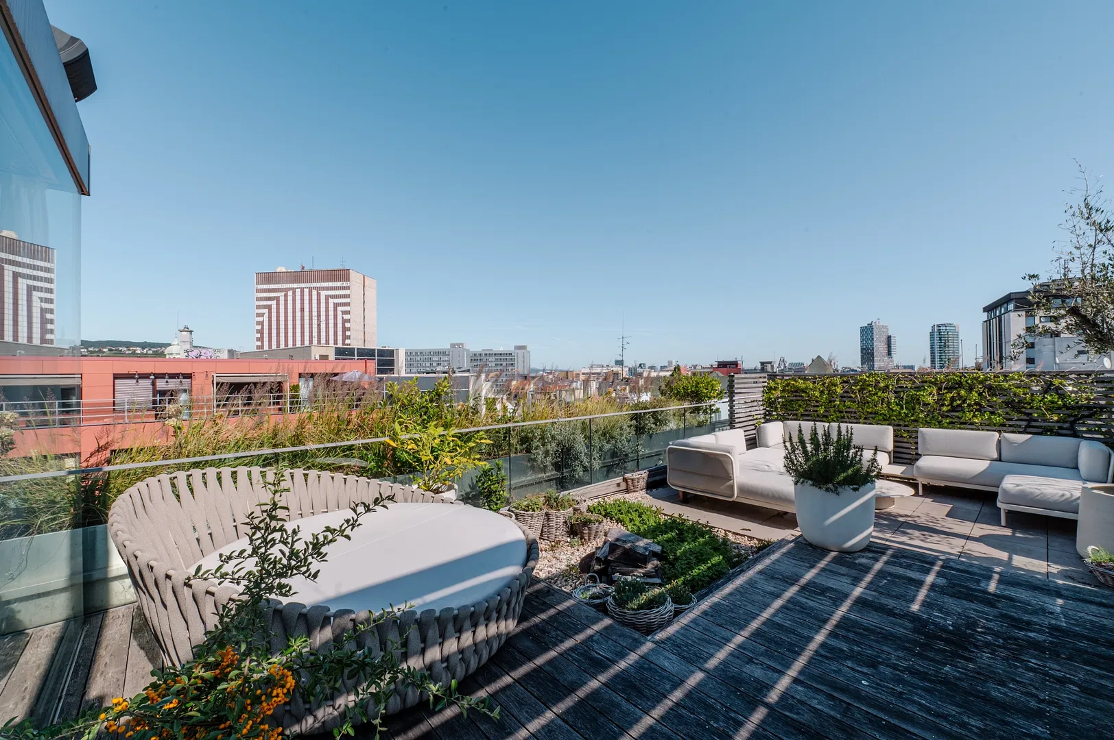 FOTO: Výhled z mezonetového bytu.