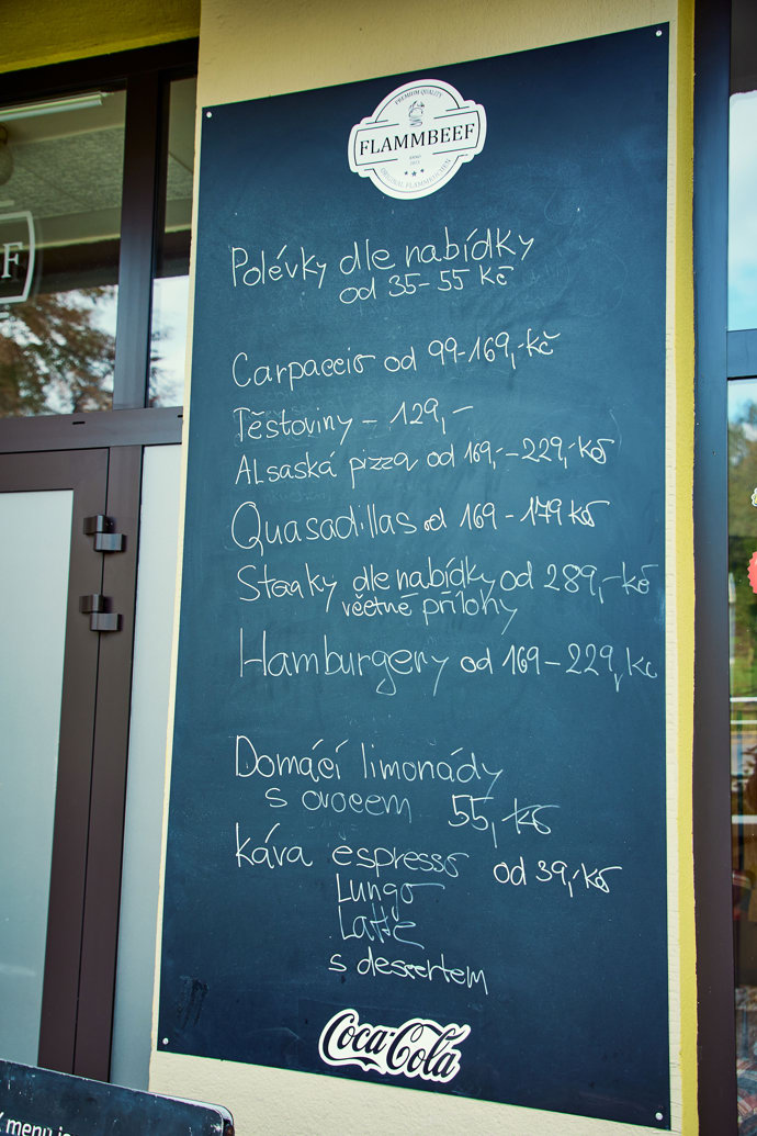 FOTO: Nabídka v bistru FlammBeef Burger & Steak v Ostrově nad Ohří. – stránka 14