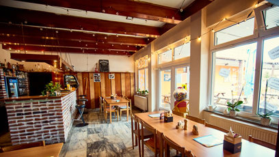 FOTO: Interiér restaurace U třech kytar.