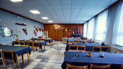 FOTO: Kytary jsou všude, kam se podíváš.