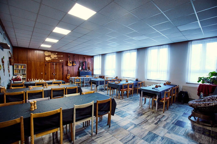 FOTO: Restaurace U třech kytar nabízí velké množství sezení. – stránka 58