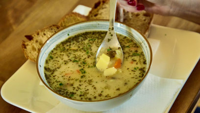 FOTO: Poctivá bramboračka s houbami.