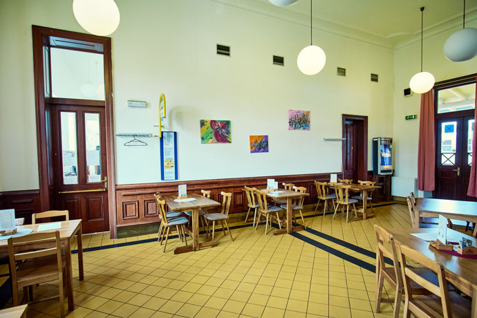 FOTO: Restaurace Nádražka zaujme tématickou výzdobou. – stránka 36