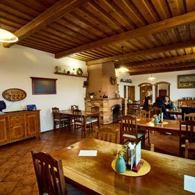 Interiér restaurace Letovský statek.