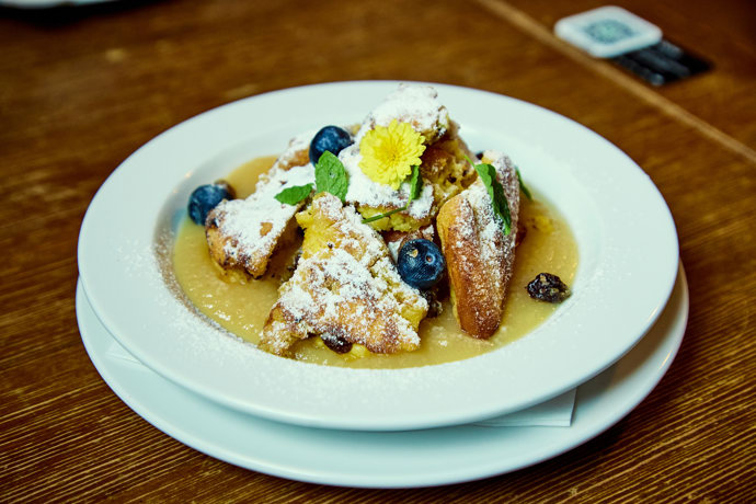 FOTO: Císařský trhanec s jablečným pyré byl oblíbený dezert císaře Františka Josefa. – stránka 12