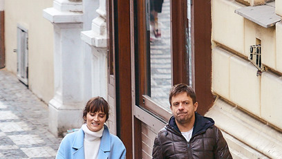 FOTO: Jiří Mádl se svou partnerkou a synem.