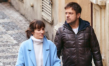 Jiří Mádl se svou partnerkou a synem.