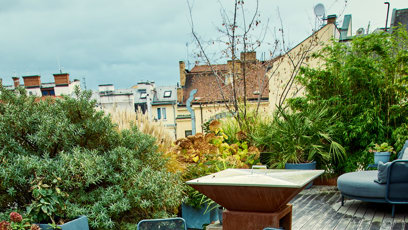 FOTO: Zahrada má ohniště i gril.