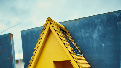 FOTO: Umění má v srdci Milana a Dominika své místo, moderní budka pro ptáčky proto není výjimkou.