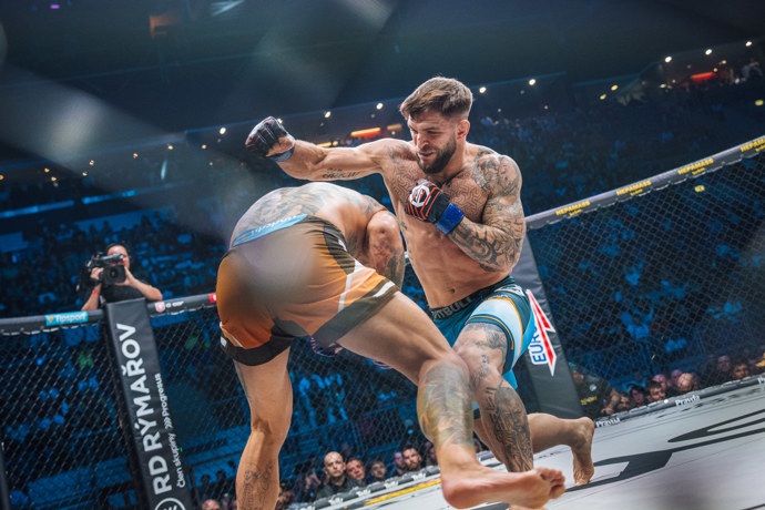 FOTO: Zápas začal chaoticky. – stránka 10
