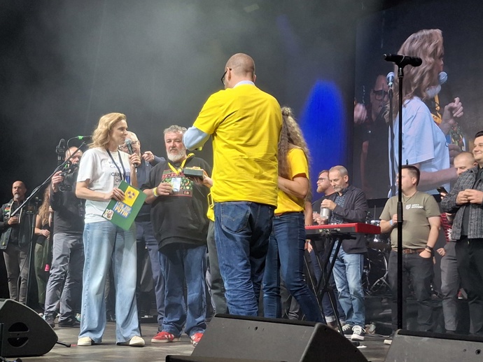 FOTO: Vzpomínkový večer pro Danu Drábovou. – stránka 19