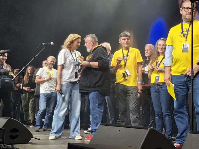 FOTO: Vzpomínkový večer na Danu Drábovou se uskutečnil ve Foru Karlín. – stránka 19