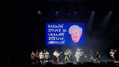 FOTO: Dohromady se na jevišti objevilo kolem 190 lidí.