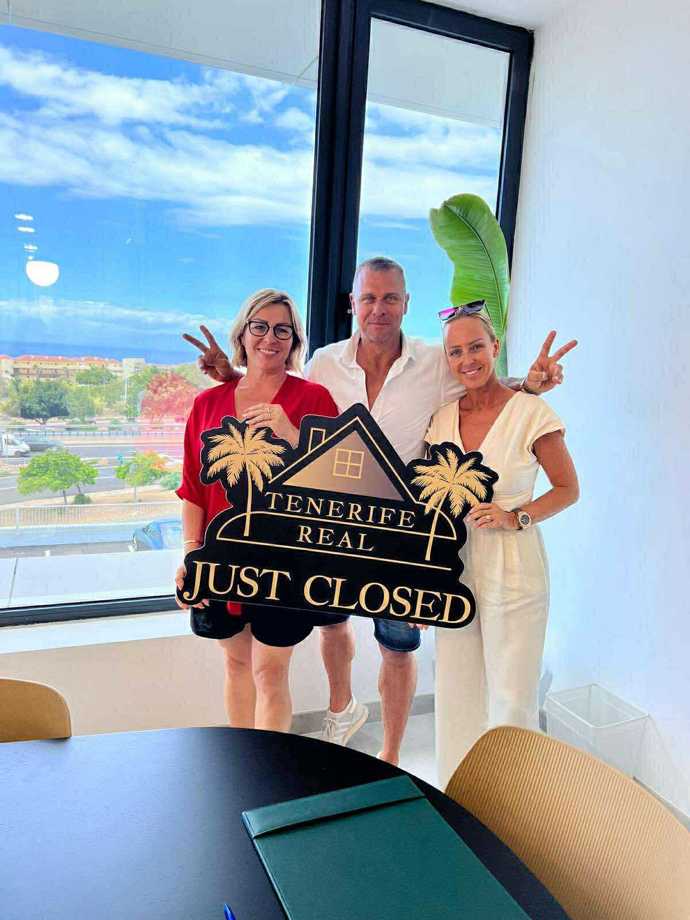 FOTO: Diana Kallay s Vlastou Hájkem a Zuzanou Belohorcovou. – stránka 4