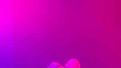 FOTO: Tomáš Řepka s pracovnicí strip clubu.