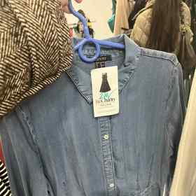 Takhle jsem šaty našla na štendru. 