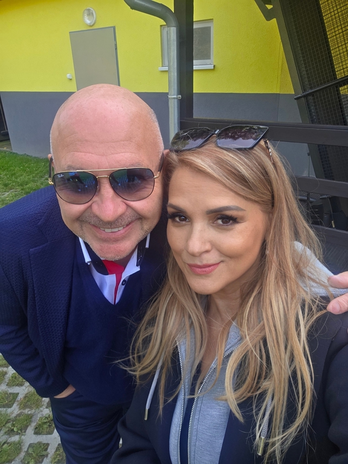 FOTO: Magda Malá s Michalem Davidem. Ten jí dal před revolucí příležitost proslavit se. – stránka 1