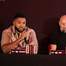 Immanuel Adenubi jde do zápasu s pokorou.