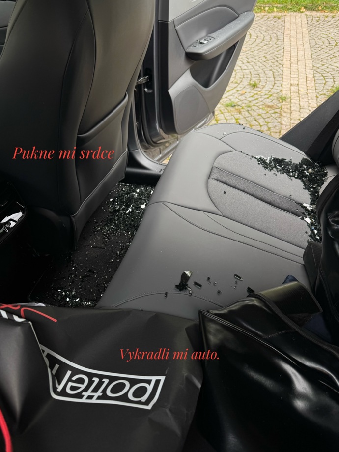 FOTO: Andrea Bezděková byla okradena. – stránka 1