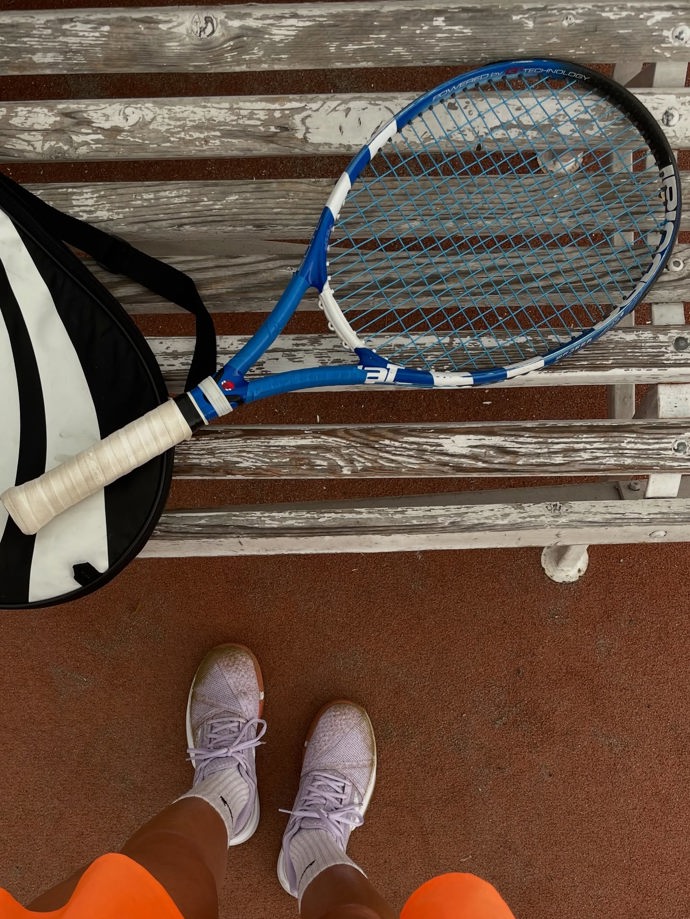 FOTO: Andree ukradli tenisovou raketu.