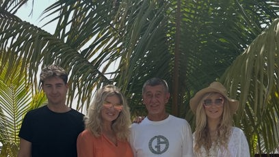 FOTO: Andrej Babiš vzal rodinu k moři.