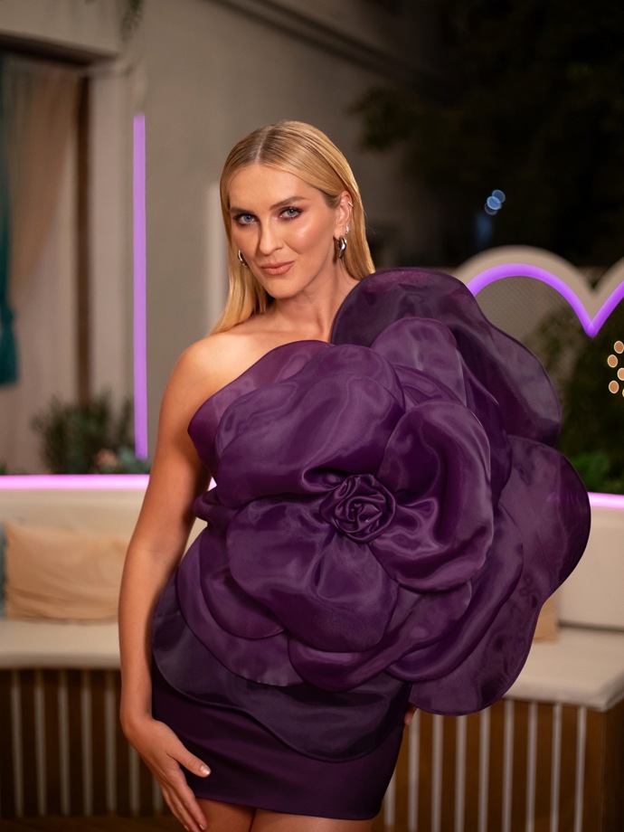 FOTO: Zorka Hejdová moderuje Love Island. – stránka 29