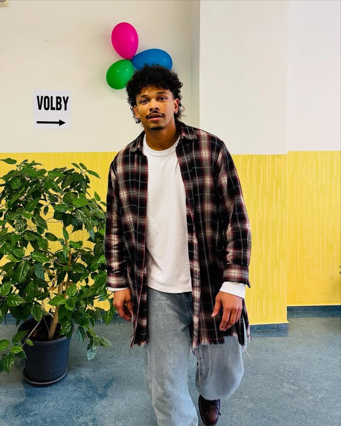 FOTO: Ben burcoval voliče. – stránka 3