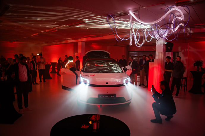 FOTO: Nový showroom v Čestlicích. – stránka 3