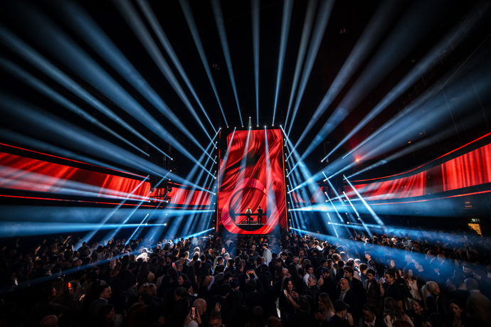 FOTO: Na akci se podílelo nejen studio SELETTI, ale i 20 multidisciplinárních umělců z různých zemí. – stránka 11