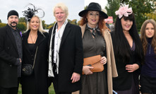 Celebrity na Velké pardubické 2025.