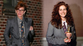 Julia Roberts oživila ikonický look z Glóbů 1990: Původní oversize pánský oblek dnes nosí její syn