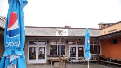 FOTO: Hospodu U třech kytar pomohli dát do kupy obyvatelé obce.