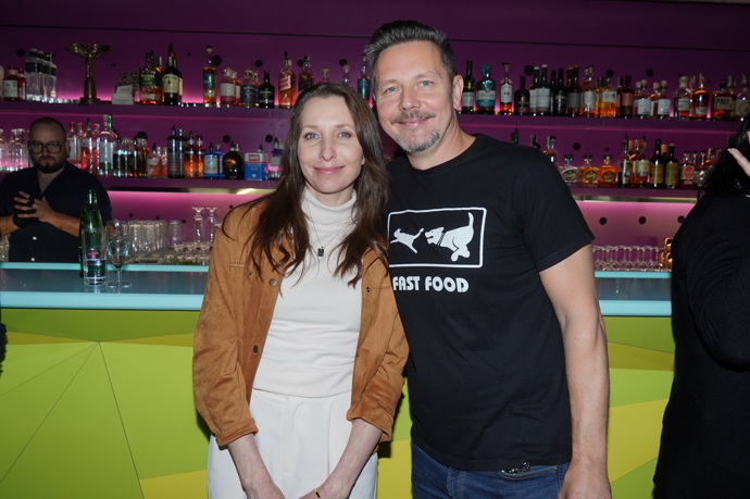 FOTO: Herečka Tereza Bebarová také dorazila. – stránka 7