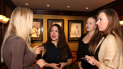 FOTO: Gabriela Sedláčková (uprostřed) na oslavě narozenin Filipa Turka.