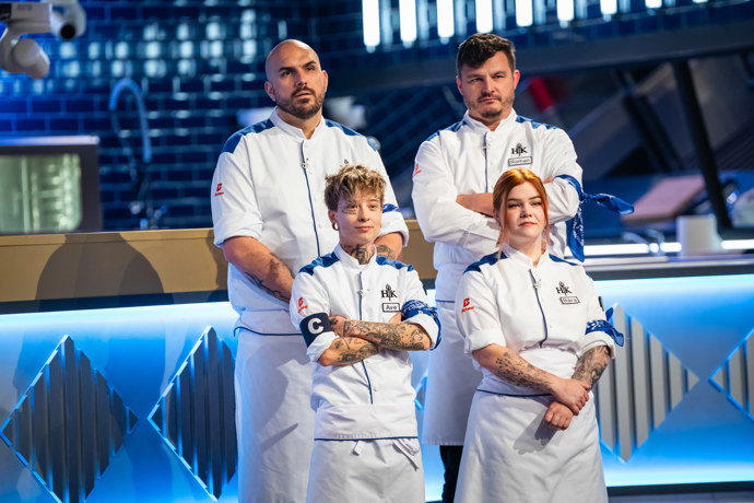 FOTO: Modrý tým v Hell´s Kitchen. – stránka 5