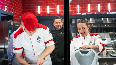 FOTO: Samantha v Hell´s Kitchen řádí jak černá ruka.