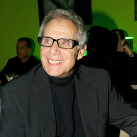 Pro agenty StB byl zajímavý také tím, že uměl několik jazyků a měl kontakty v zahraničí.