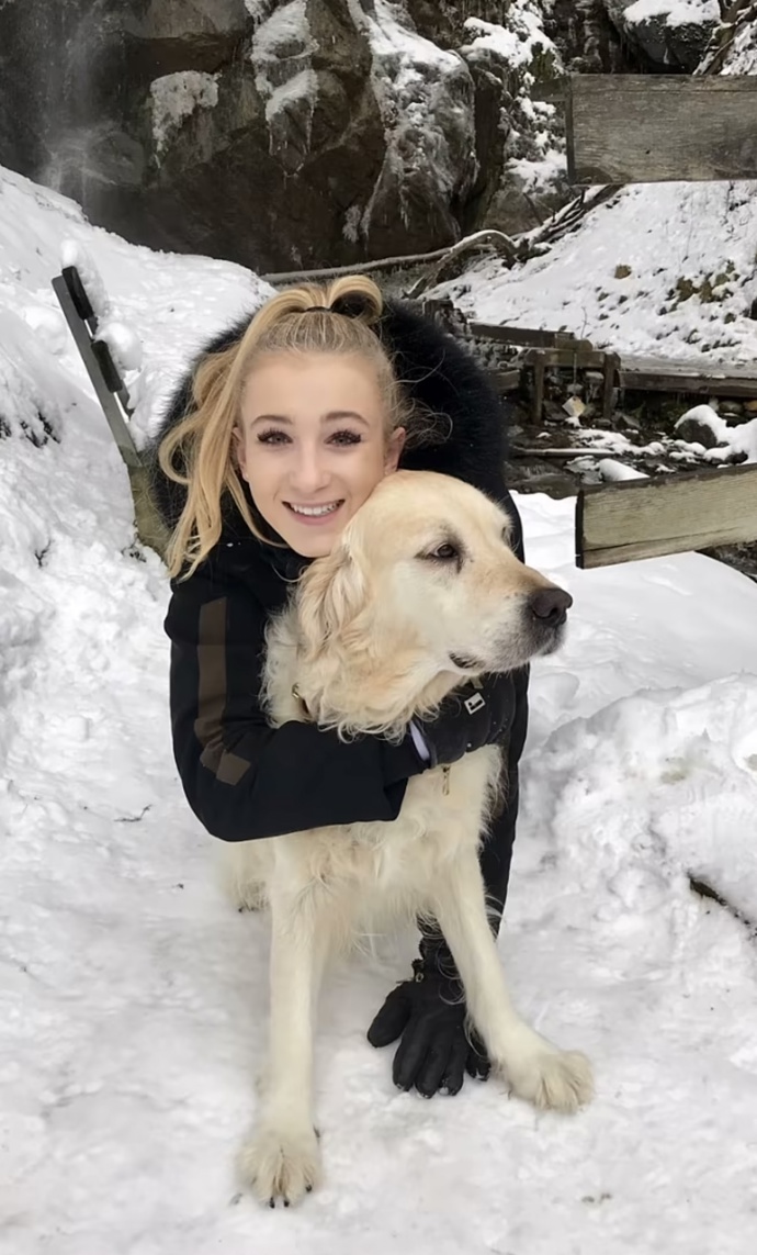 FOTO: Elinka byla plnohodnotný člen rodiny Babišových. – stránka 45