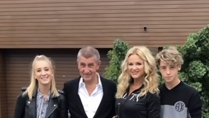 FOTO: Rodina Babišových a Elinka.