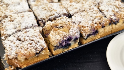 FOTO: Borůvková bublanina ve štábu hnutí ANO.