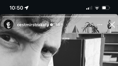 FOTO: Čestmír Strakatý dorazil k volbám!